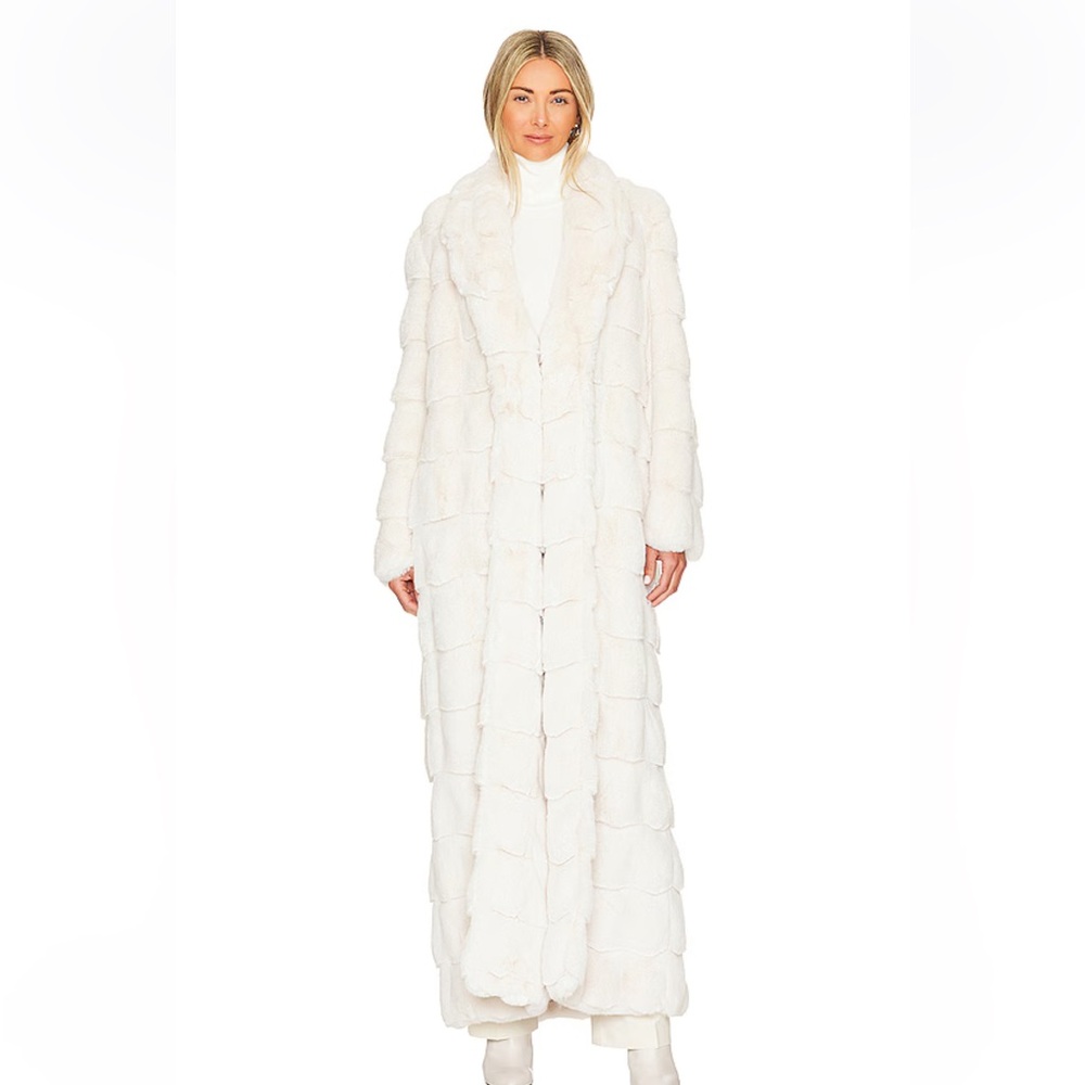 NWT Lita by Ciara Revolve Faux Fur Floor Length Coat White Size Small